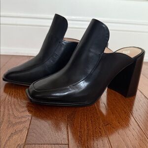 ANTONIO MELANI Black Leather Mules